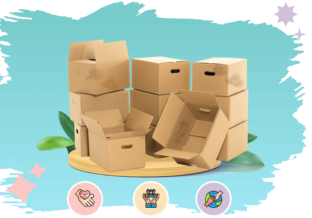 Dona material de carton en desuso